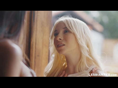 ❤️ Дівчина приходить додому через кілька місяців і в кінцевому підсумку їсть кицьку своєї мачухи ❤❌ Чортове відео  у нас ❌️❤